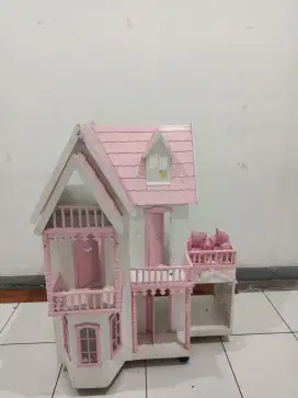 Rumah barbie cantik