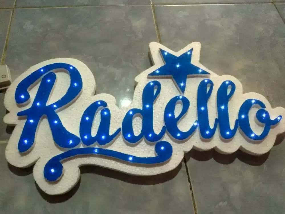 Kamar dan Dekorasi acara anda jadi menawan dengan lampu nama