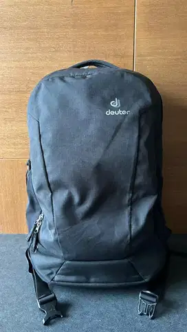 Ransel BackPack DEUTER GIGA RUCKSACK LAPTOPFACH DayPack 48Cm Black