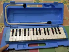 Pianika Yamaha YM-32K/P-32D dengan Koper Plastik Jadul