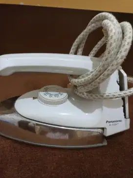 Setrika Panasonic NI-333ET