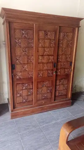 Almari sleding 3 pintu full jati