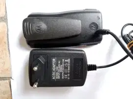 Jual 1unit baterai lithium lengkap charger untuk HT Motorola GP 2000