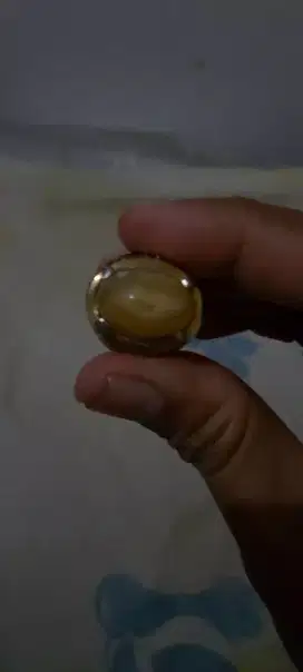 Batu  combong  berlubang  kecil langka