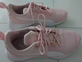 Sepatu Puma cantik