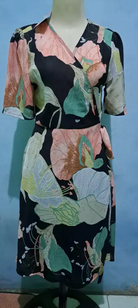Dress sifon preloved masing-masing 50.000