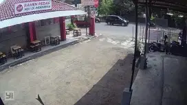 DISEWAKAN TEMPAT USAHA