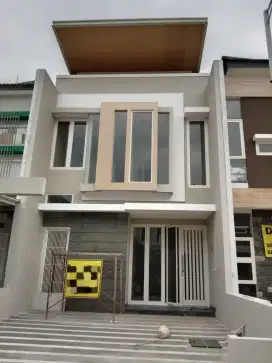 DIJUAL RUMAH BARU GRESS SUKOLILO DIAN REGENCY SURABAYA MURAH
