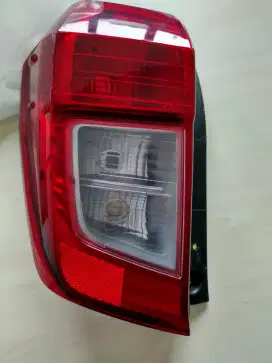Lampu belakang calya / Sigra