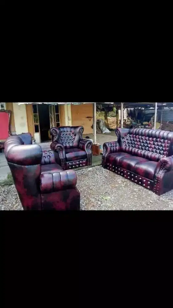 Sofa Jaguar 3.2.1 + meja (Merah Maron)