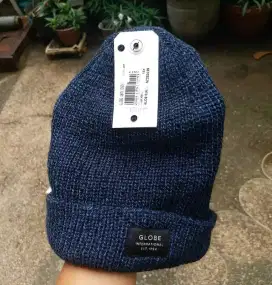 Topi beanie globe