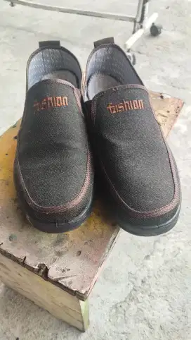 Sepatu formal/informal size 45