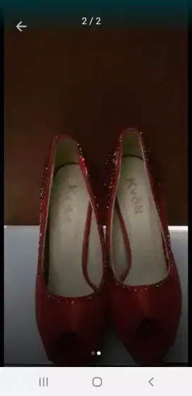 Sepatu wanita dijual murah