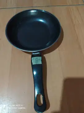 Telfon bulat hitam