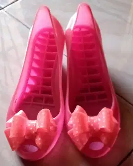 Sepatu jelly pink no. 38