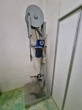 Mesin pengaduk multifungsi