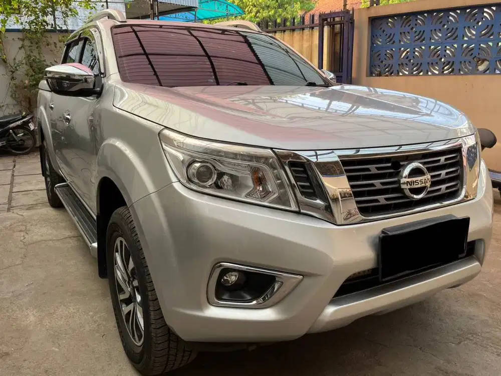 NISSAN NAVARA NP300 2.5 VL A/T