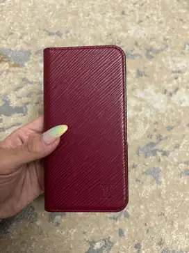 LV Casing Epi Pink
