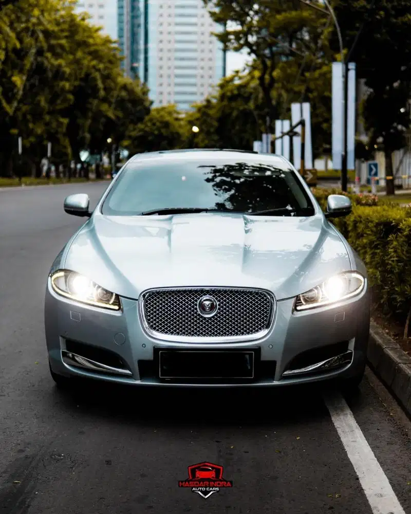 Jaguar XF 3.0 V6 2012 Nik 2011 faceflit silver mulus bs TT