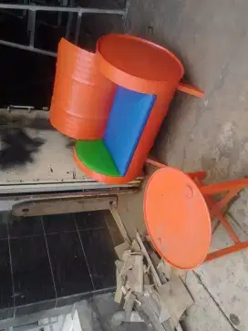 Bangku drum untuk di taman dan teras