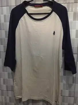 Kaos Raglan Hush Puppies