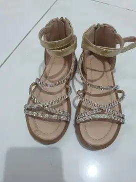 Sepatu anak cwe