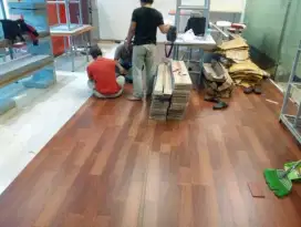 Lantai kayu vinyl pengganti keramik