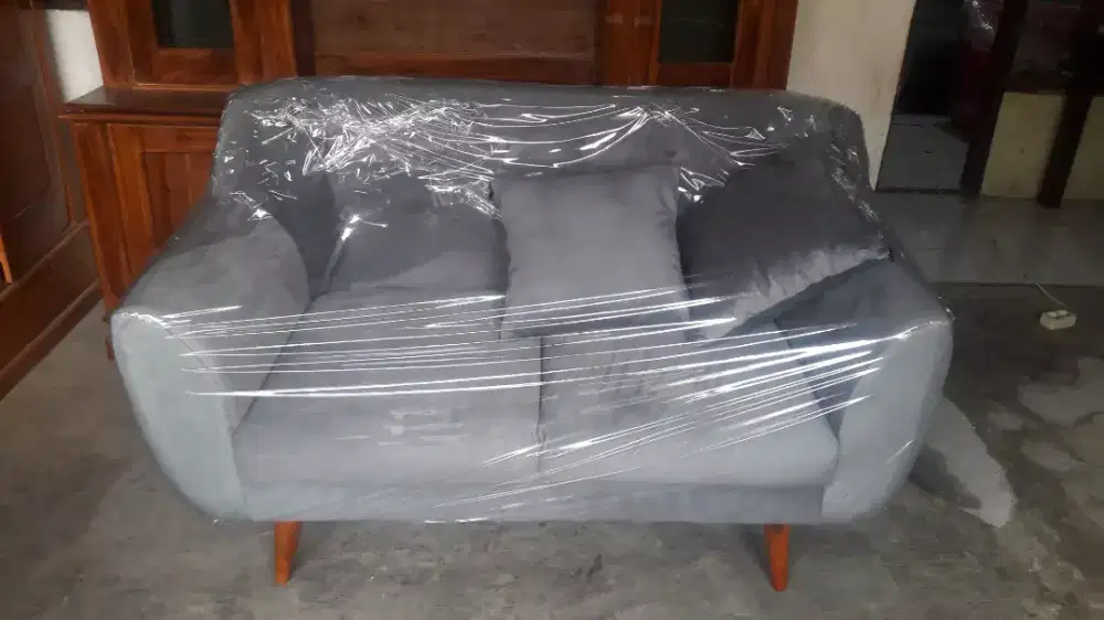 Sofa Retro Abu-abu