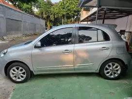 KM Rendah 55rb. Nissan March 1.5L AT (2014).