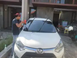 kaca film mobil 40% 60% dan 80%
