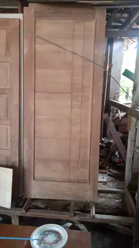 Daun pintu murah kayu meranti