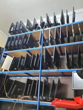 Terima Jual beli pc Monitor Komputer All Merek