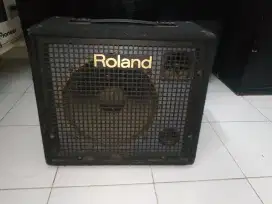 Amplifier Roland type KC-100