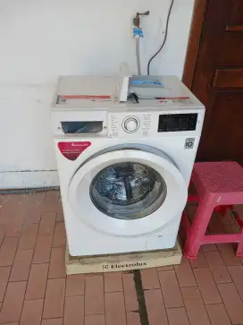 Mesin cuci Lg 7kg inverter malang