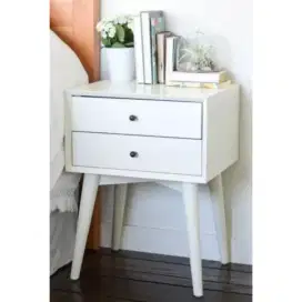 Meja laci /meja nakas /meja sudut tempat tidur/ meja mini