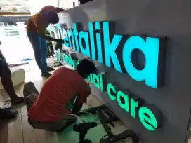 Signage huruf timbul letterboard plang nama reklame klinik gigi