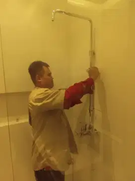 Perbaikan pipa bocor