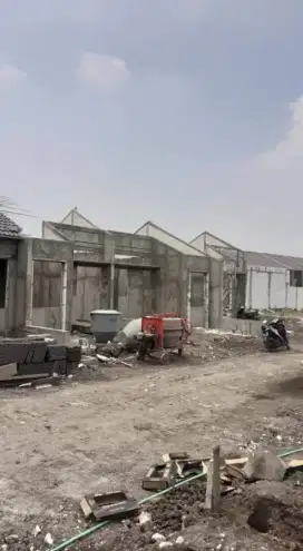 Tukang ahli pemasangan atap baja  ringan