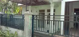 RUMAH DISEWAKAN DEKAT KANPUS U SYIAH DAN UIN