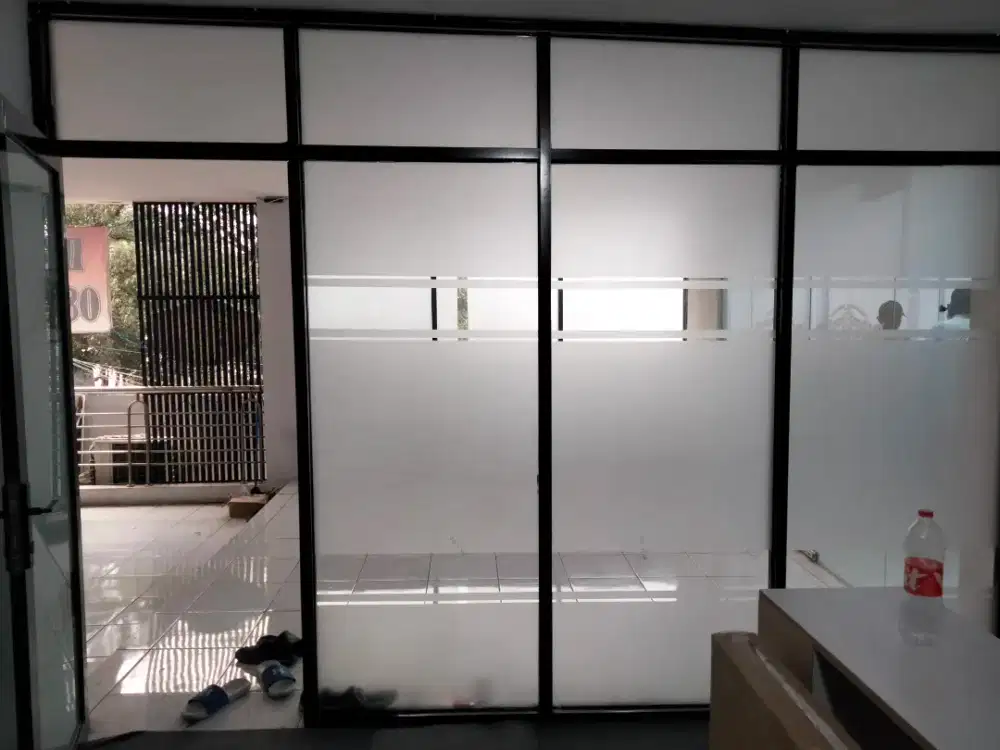 Sticker sunblast dan kaca film