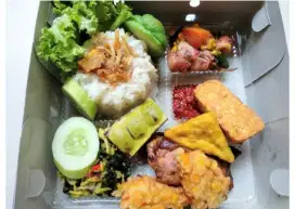 Nasi kotak liwet komplit