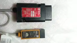 SUNX 120HF dan OMRON E3S-DS30E4 Sensor Beam Japan