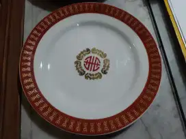 2 Piring Made In Taiwan