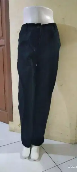 Dijual celana cinos pria