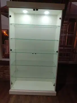 Lemari hias duco