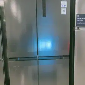 Kulkas Multidoor Electrolux EQE4900A-B