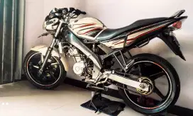 Vixion Old Putih Istimewa