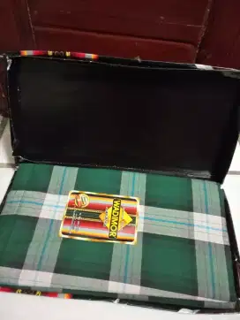Sarung kondisi baru
