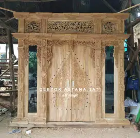 Gebyok ukir jati