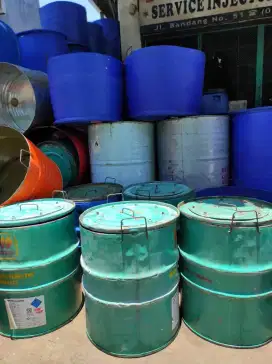 DRUM BESI TEMPAT SAMPAH PAKAI PENUTUP